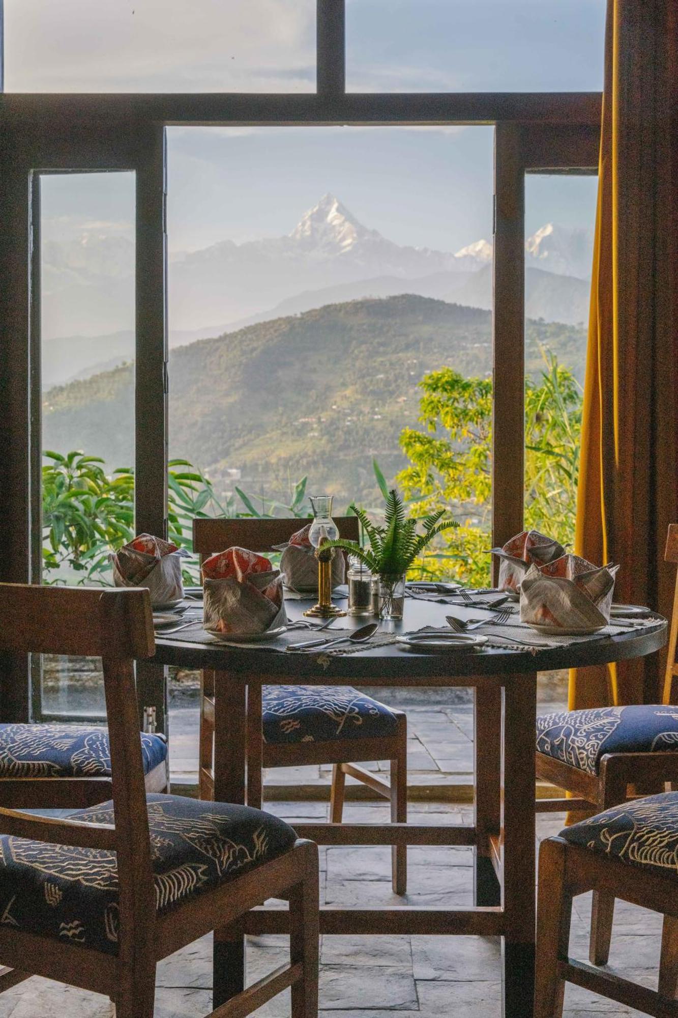 Tiger Mountain Pokhara Lodge Bagian luar foto