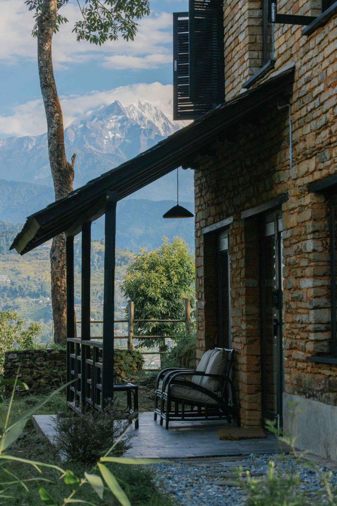 Tiger Mountain Pokhara Lodge Bagian luar foto