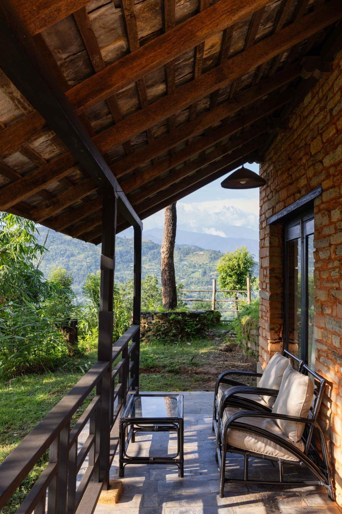 Tiger Mountain Pokhara Lodge Bagian luar foto