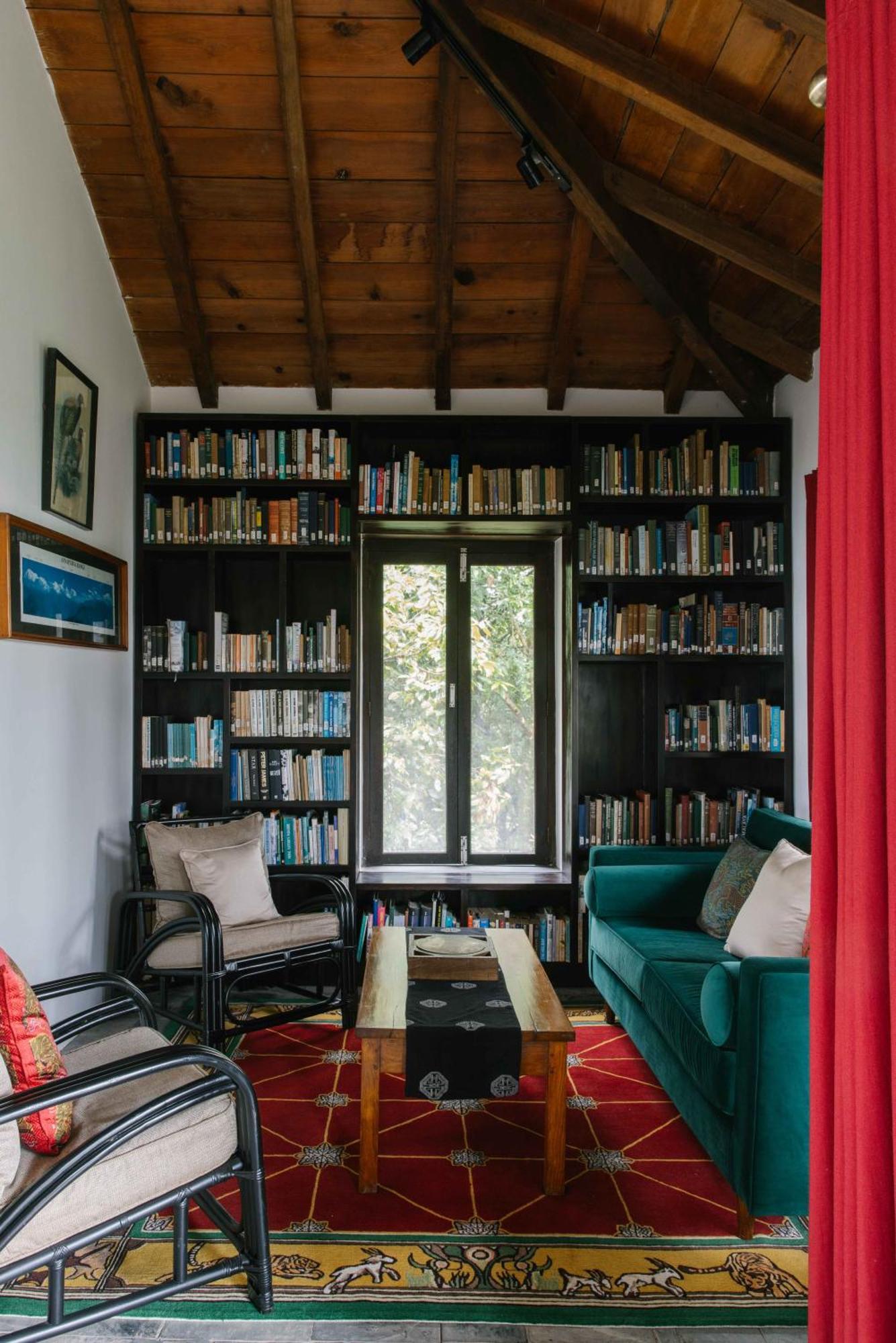 Tiger Mountain Pokhara Lodge Bagian luar foto