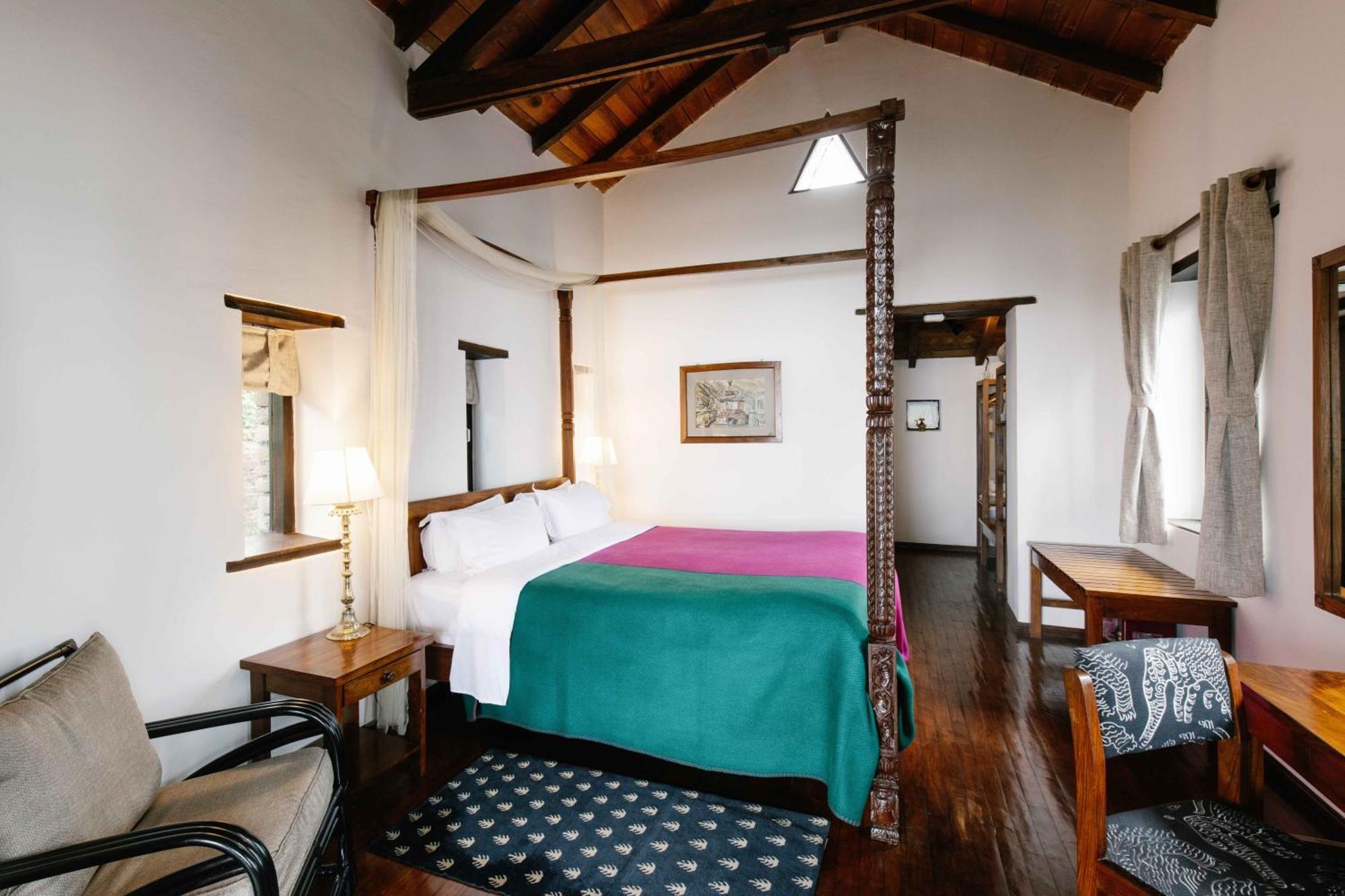 Tiger Mountain Pokhara Lodge Bagian luar foto